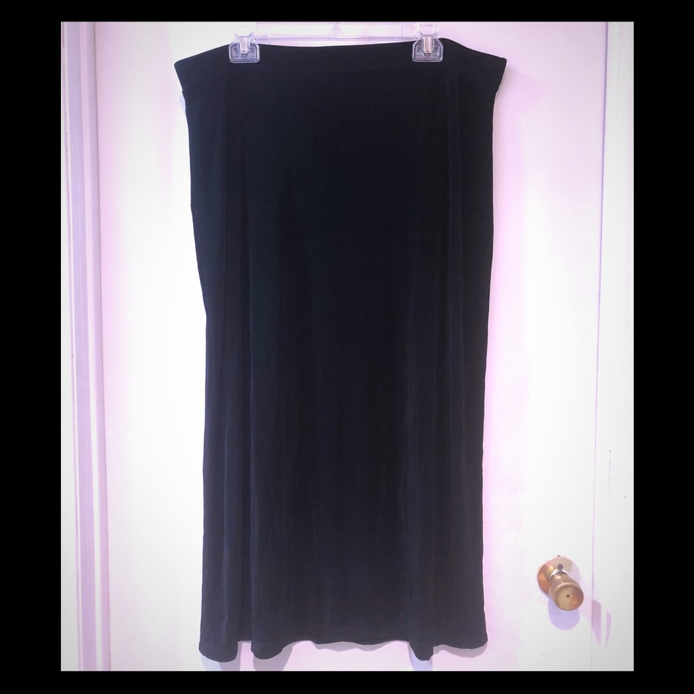 2x black full length skirt plus women’s